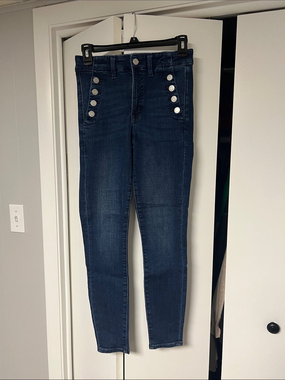 GAP Navy High-Rise Skinny Jeans with Silver Buttons